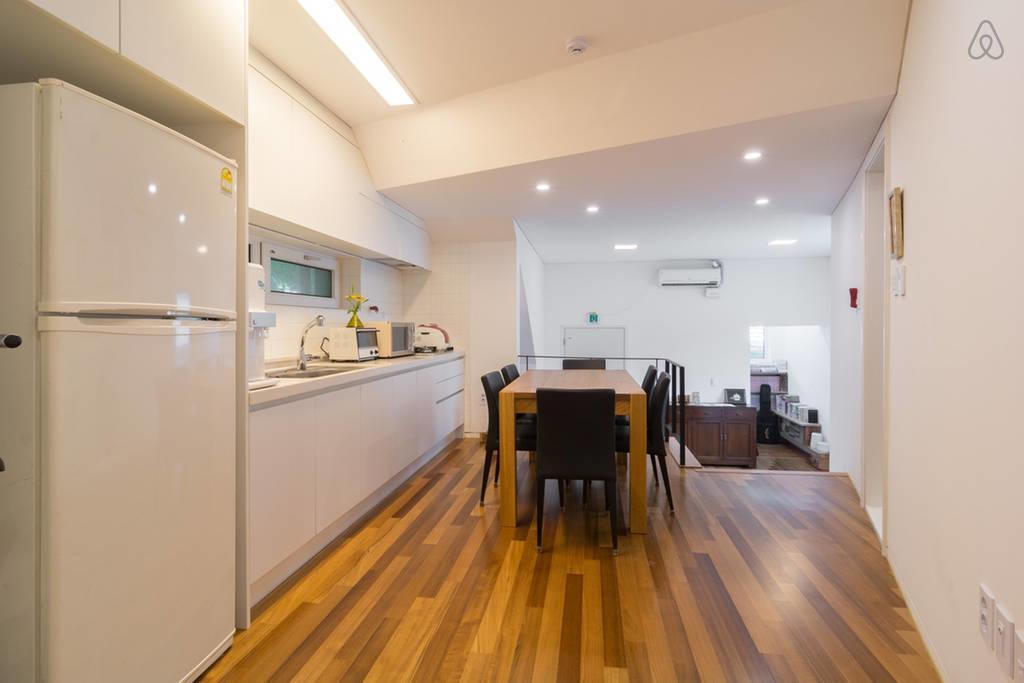 Guesthouse The Kims Сеул Стая снимка